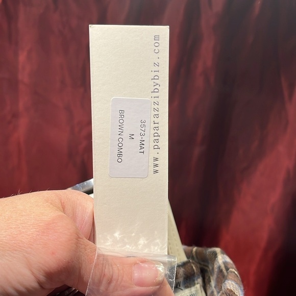 NWT paparazzi flannel size medium hand crocheted pattern shabby chic - Picture 10 of 10